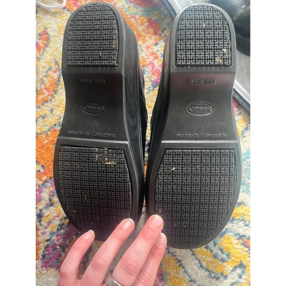 Dr. Scholl’s Work Clogs Size 7W - Picture 3 of 5